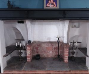 15 - before.JPG 15- befpre open fireplace for brass canopy Before copper canopy fireplace was installed
